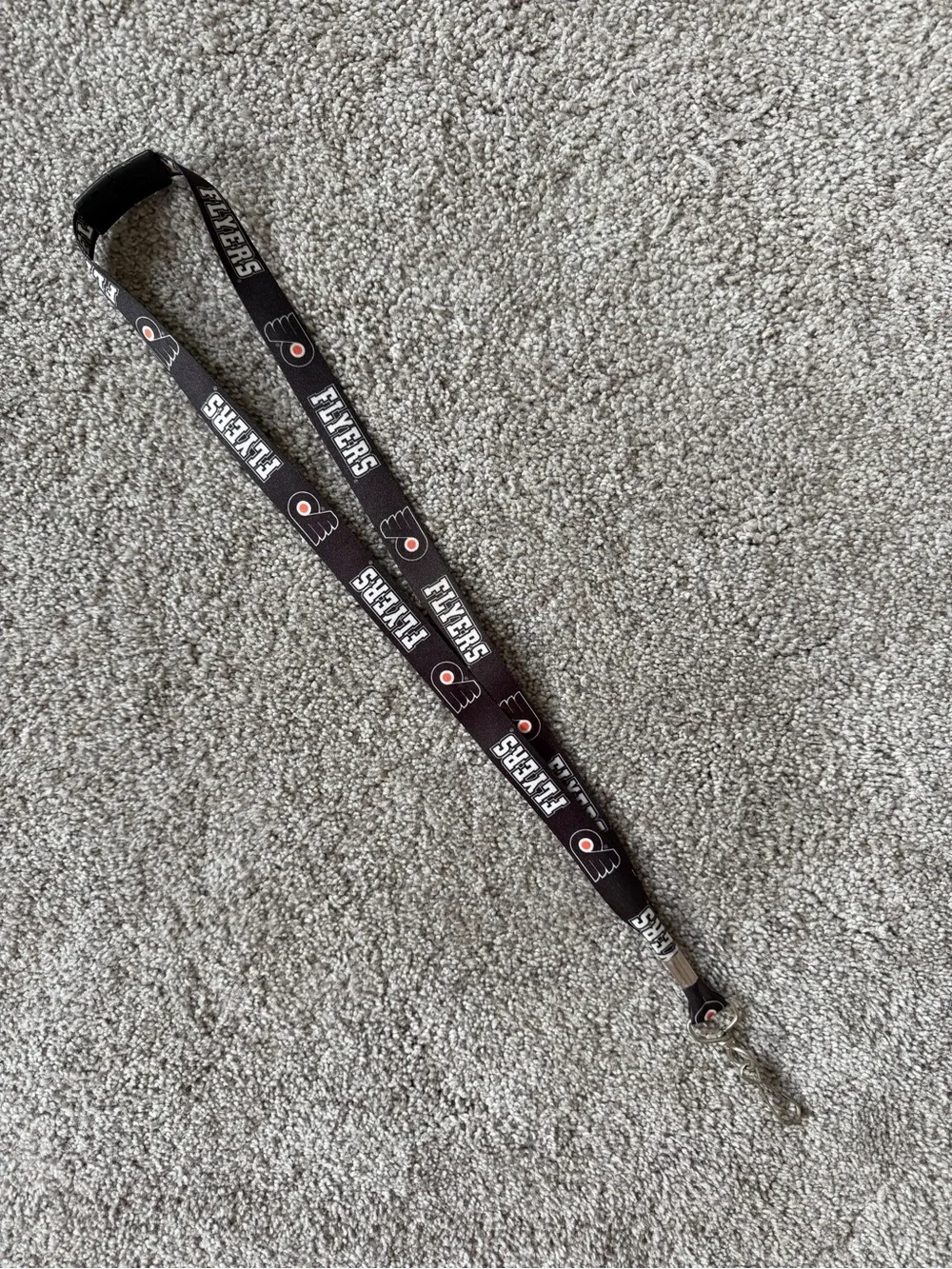 Philadelphia Flyers Black Logo Lanyard - NHL Team Accessory
